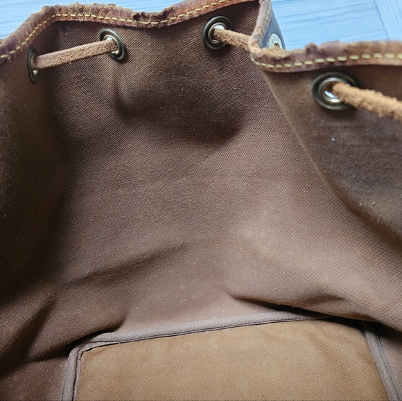 Louis Vuitton Noe Bucket Bag PM in Monogram Canvas and Leather - Picture 13 of 16